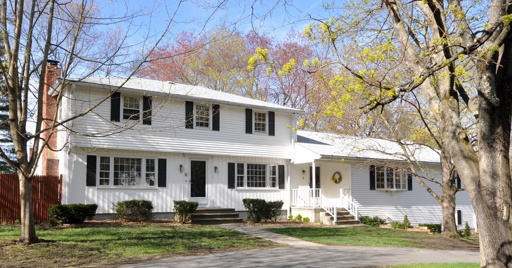 34 Quaboag Road Acton, MA 01720 - Photo 1 of 20 Gallery Image 1