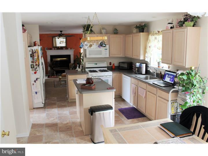 358 Jackson Mills Road Jackson, NJ 08527 - Photo 4 of 14