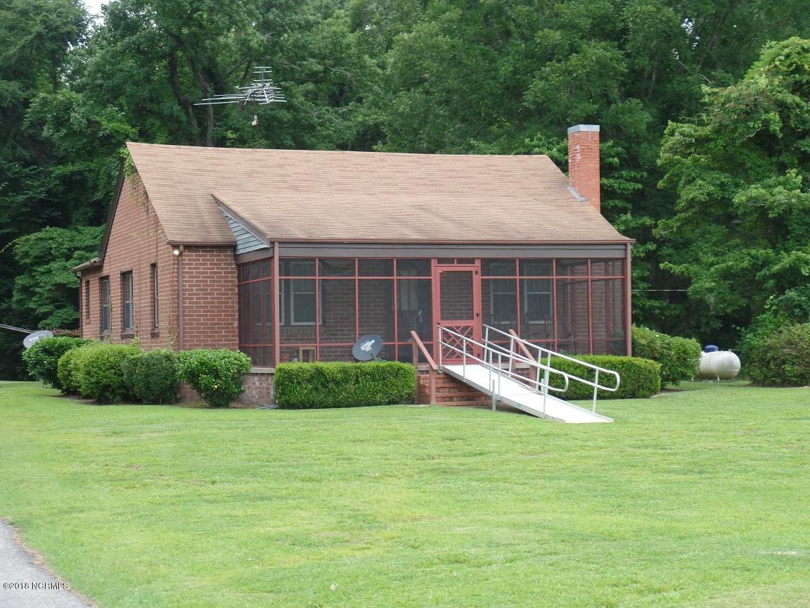 1663 Baldwin Elkins Road Clarkton, NC 28433 - Photo 1 of 16 Front