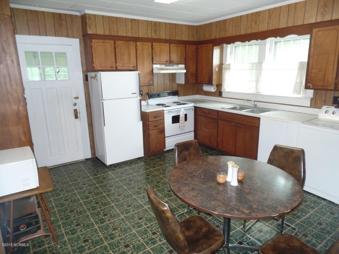 1663 Baldwin Elkins Road Clarkton, NC 28433 - Photo 5 of 16 Priest 5 - Kitchen 1