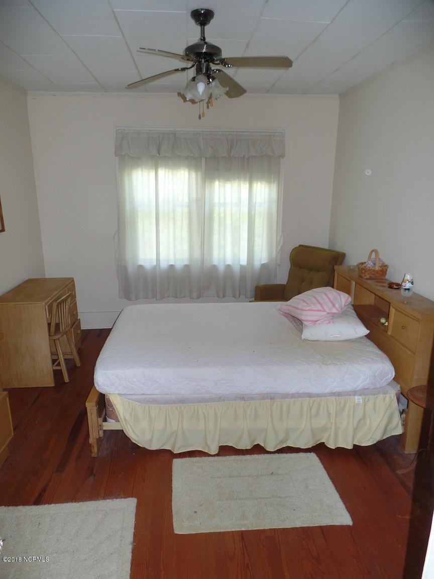 1663 Baldwin Elkins Road Clarkton, NC 28433 - Photo 8 of 16 Priest 8 - Bed 2