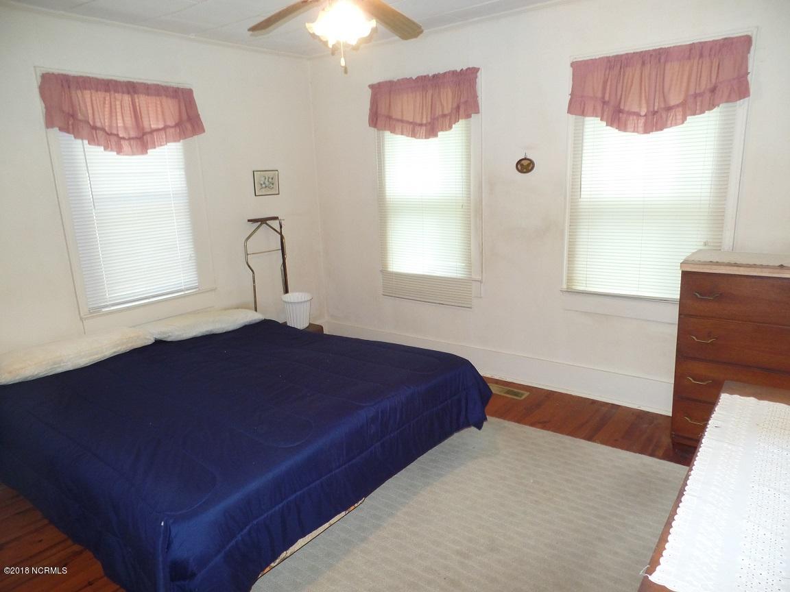 1663 Baldwin Elkins Road Clarkton, NC 28433 - Photo 10 of 16 Priest 10 - Bed 4