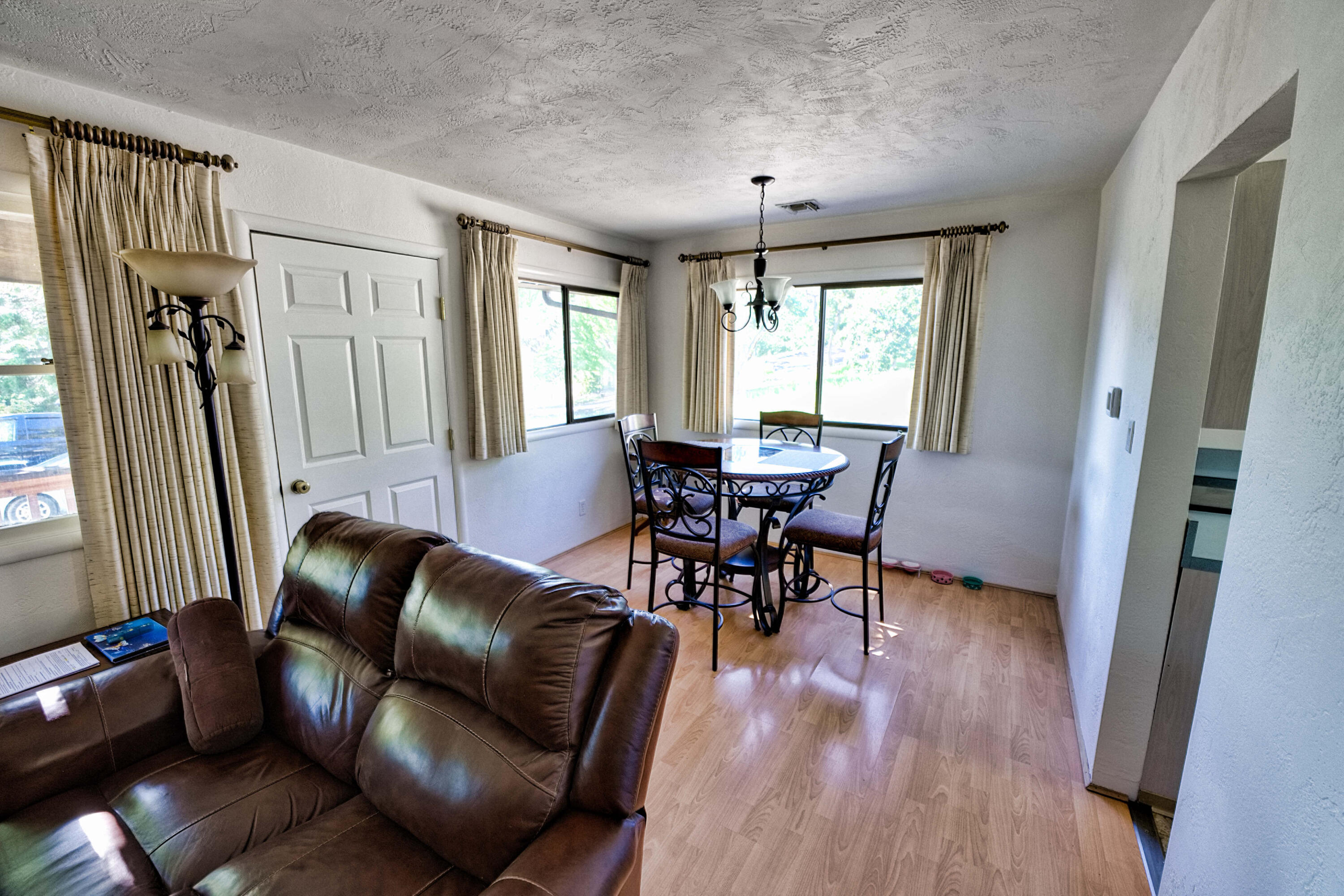 3488 North Foothill Road Medford, OR 97504 - Photo 5 of 47 Dining
