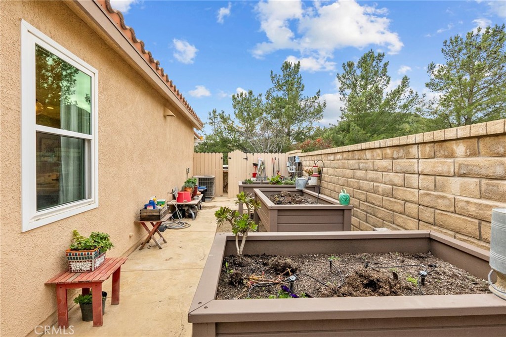 29859 Cashmere Place Castaic, CA 91384 - Photo 39 of 48 a view of a entryway and front of house