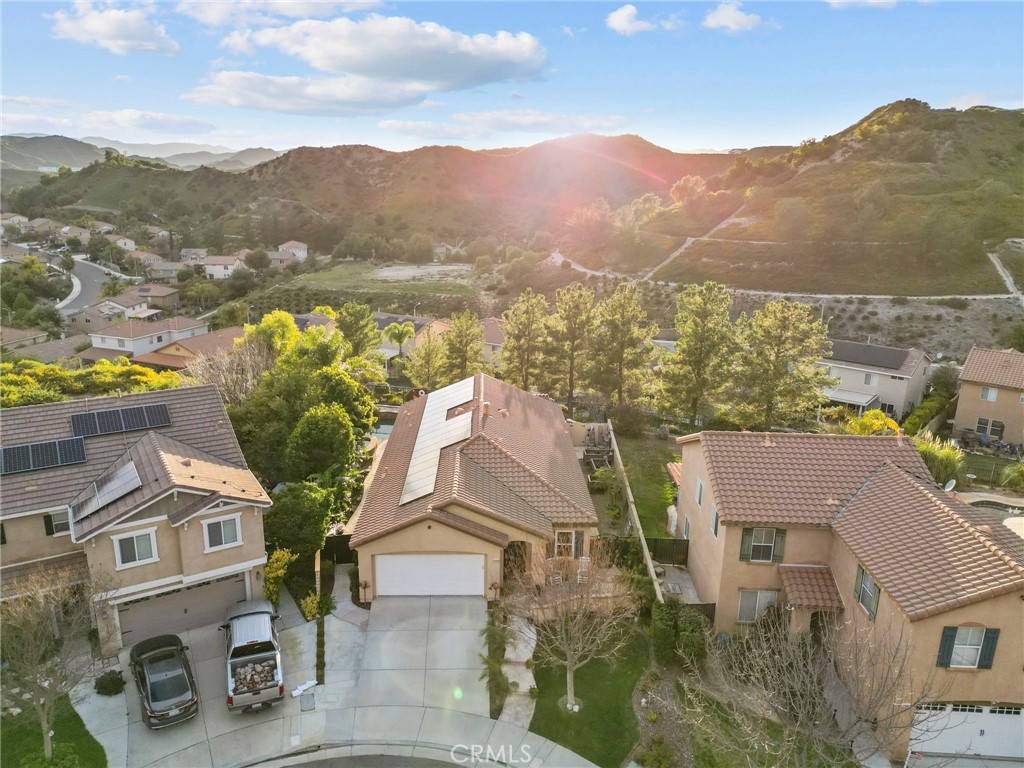 29859 Cashmere Place Castaic, CA 91384 - Photo 43 of 48 an aerial view of residential houses and trees