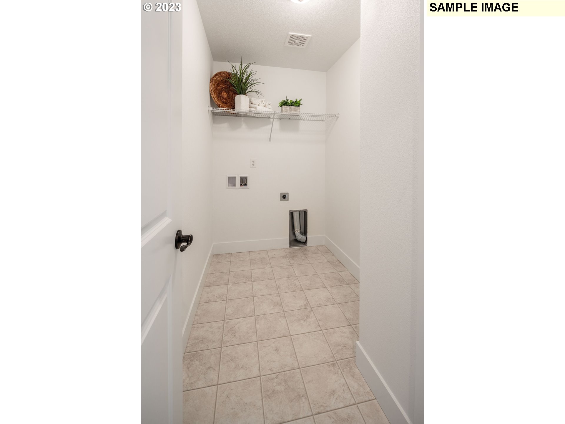 17535 Northwest 7th Avenue Ridgefield, WA 98642 - Photo 15 of 32 a picture of a bathroom with a sink