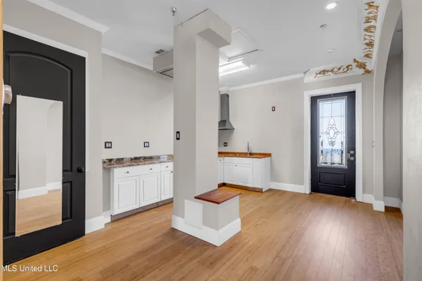 $725,000 | 4640 West Beach Boulevard, Unit D3, Gulfport, MS 39501