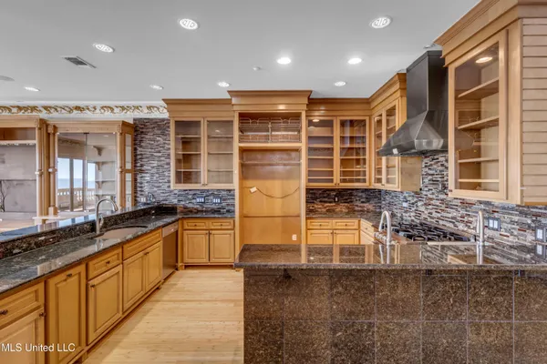 $725,000 | 4640 West Beach Boulevard, Unit D3, Gulfport, MS 39501