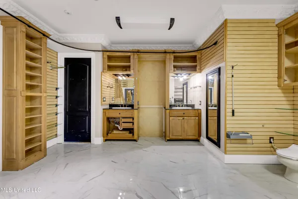 $725,000 | 4640 West Beach Boulevard, Unit D3, Gulfport, MS 39501