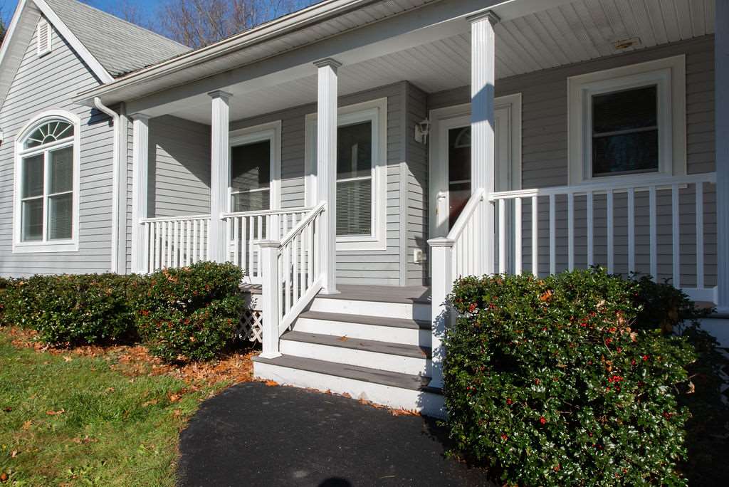 149 Garrison Road Dover, NH 03820 - Photo 2 of 40