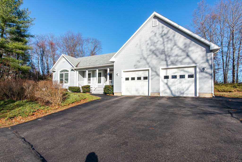 149 Garrison Road Dover, NH 03820 - Photo 4 of 40