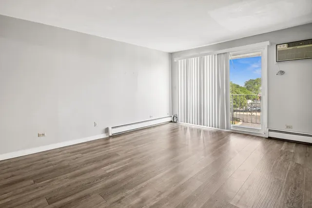 $1,400 | 2500 Mark Thomas Lane, Unit 7A, Hanover Park, IL 60133