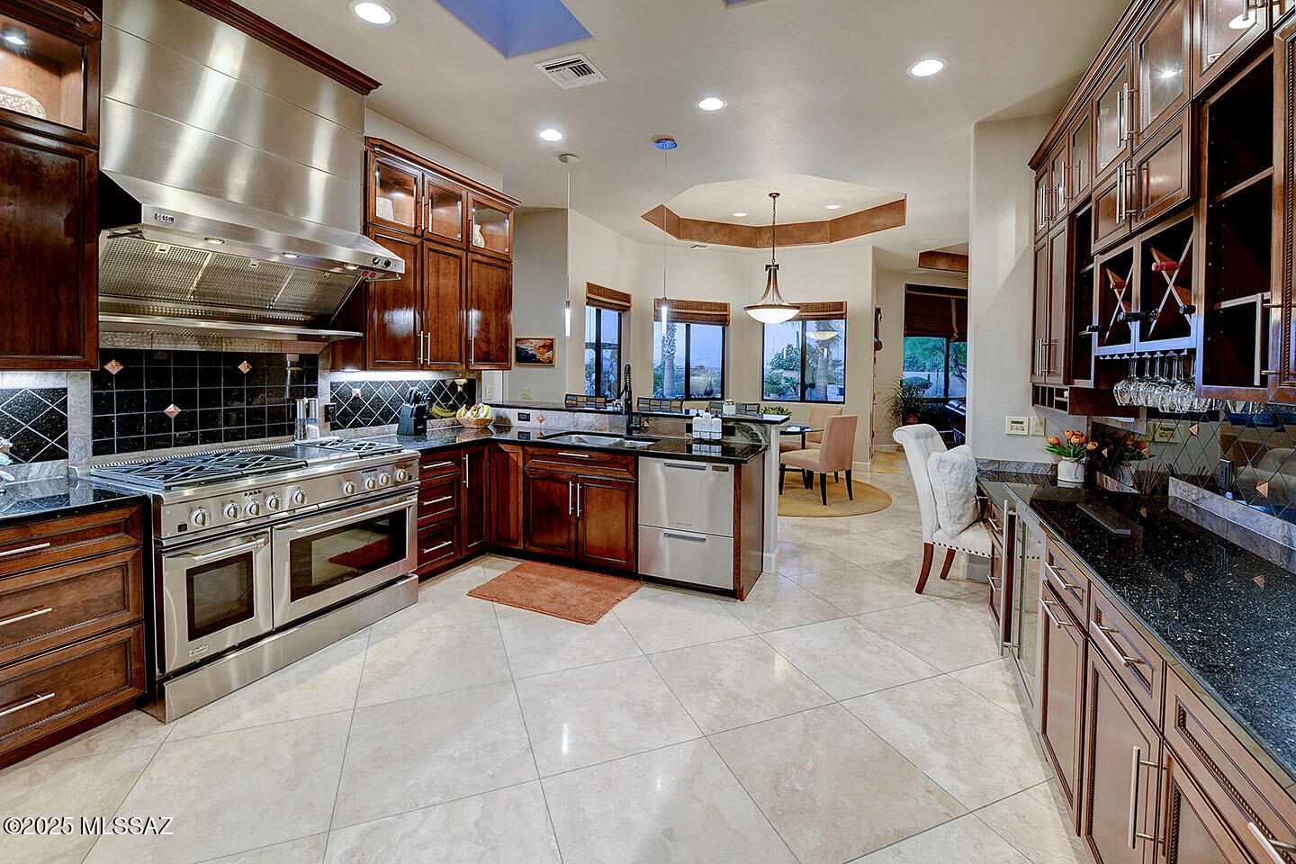 5260 North Valley View Road Tucson, AZ 85718 - Photo 9 of 36 Gallery Image 9