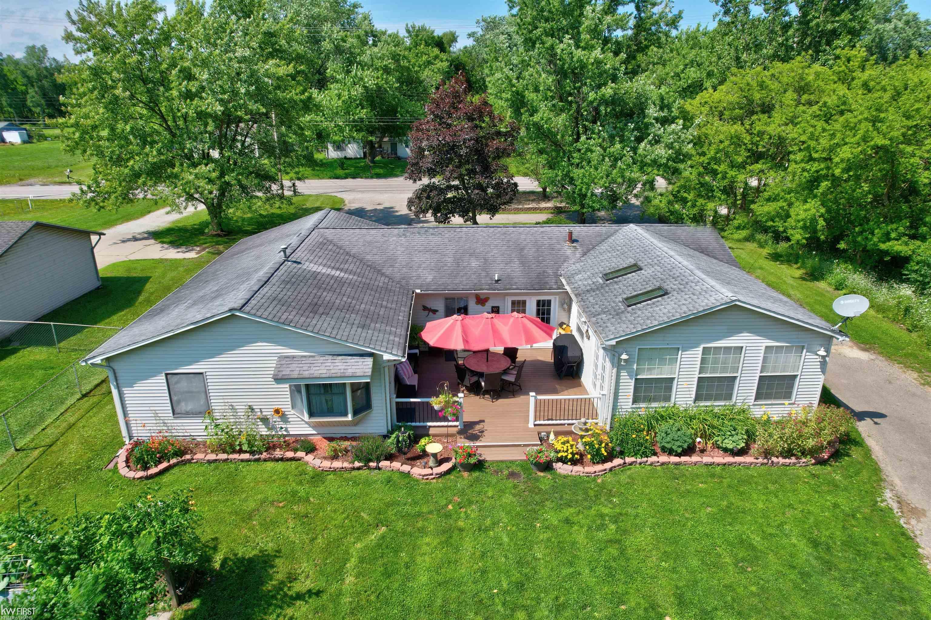7130 Lapeer Road Davison, MI 48423 - Photo 74 of 81 50148663-3de2508e-b155-4a99-98a7-ceb1f5a35ee8.JPG