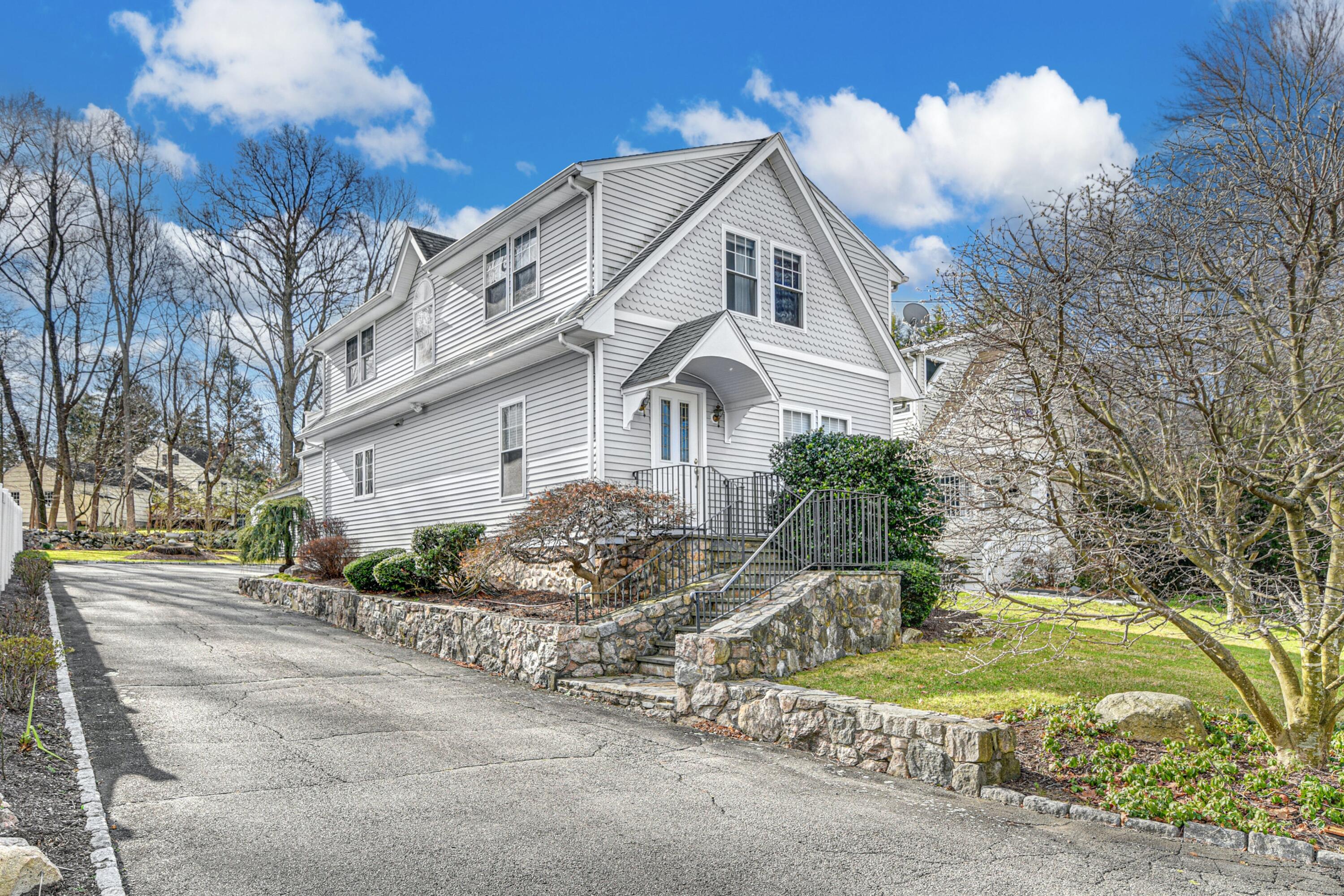 15 Ridgeview Avenue Darien, CT 06820 - Photo 1 of 25 15 Ridgeview