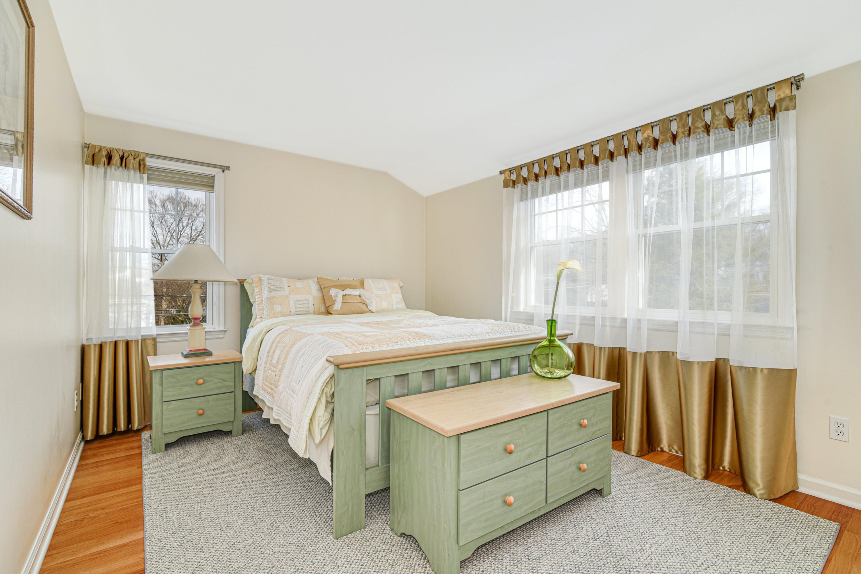15 Ridgeview Avenue Darien, CT 06820 - Photo 18 of 25 18 - Bedroom