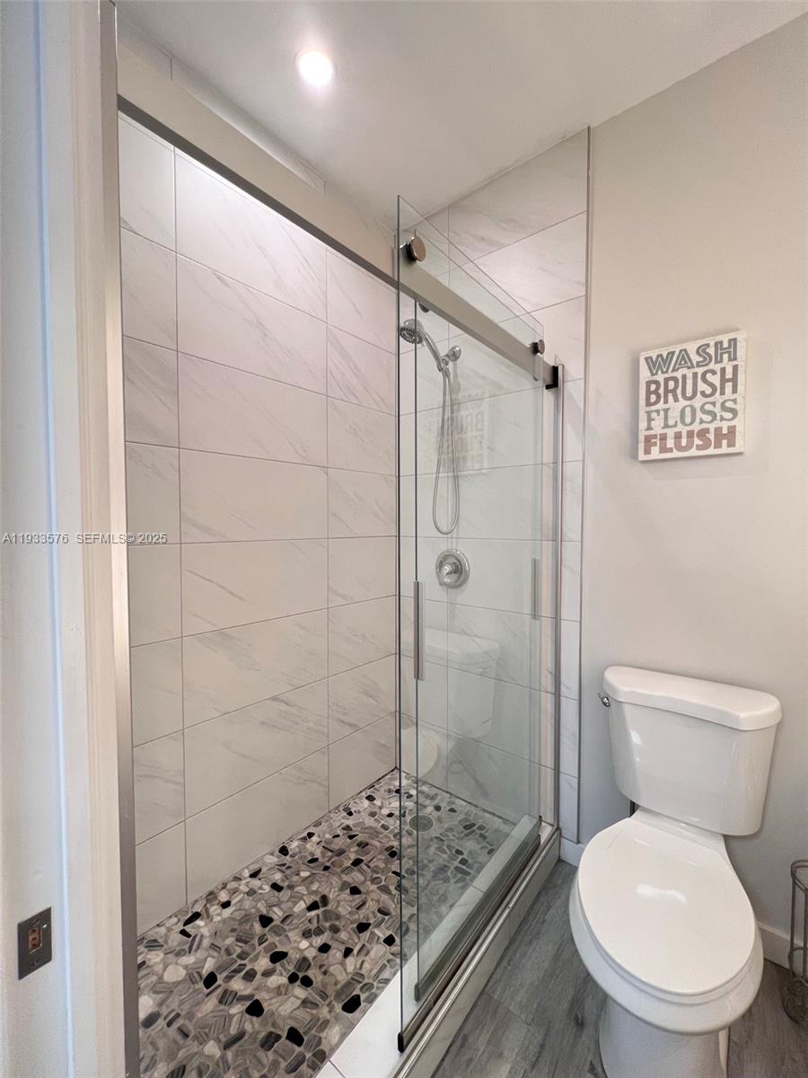 26 Diplomat Parkway, Unit 2308 Hallandale Beach, FL 33009 - Photo 3 of 7