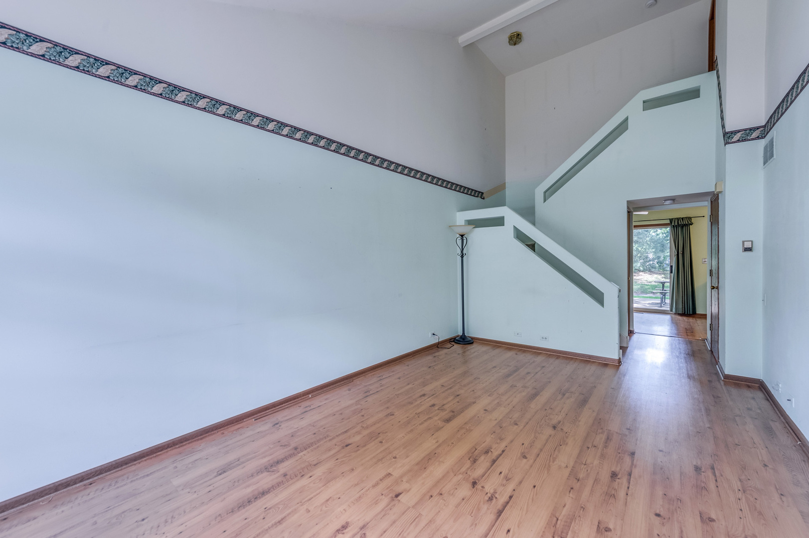 2016 Muirfield Circle Elgin, IL 60123 - Photo 3 of 16