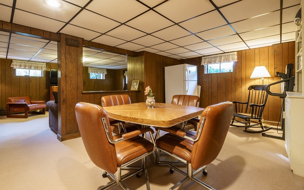2 Yorkshire Road Marblehead, MA 01945 - Photo 23 of 26 Gallery Image 23