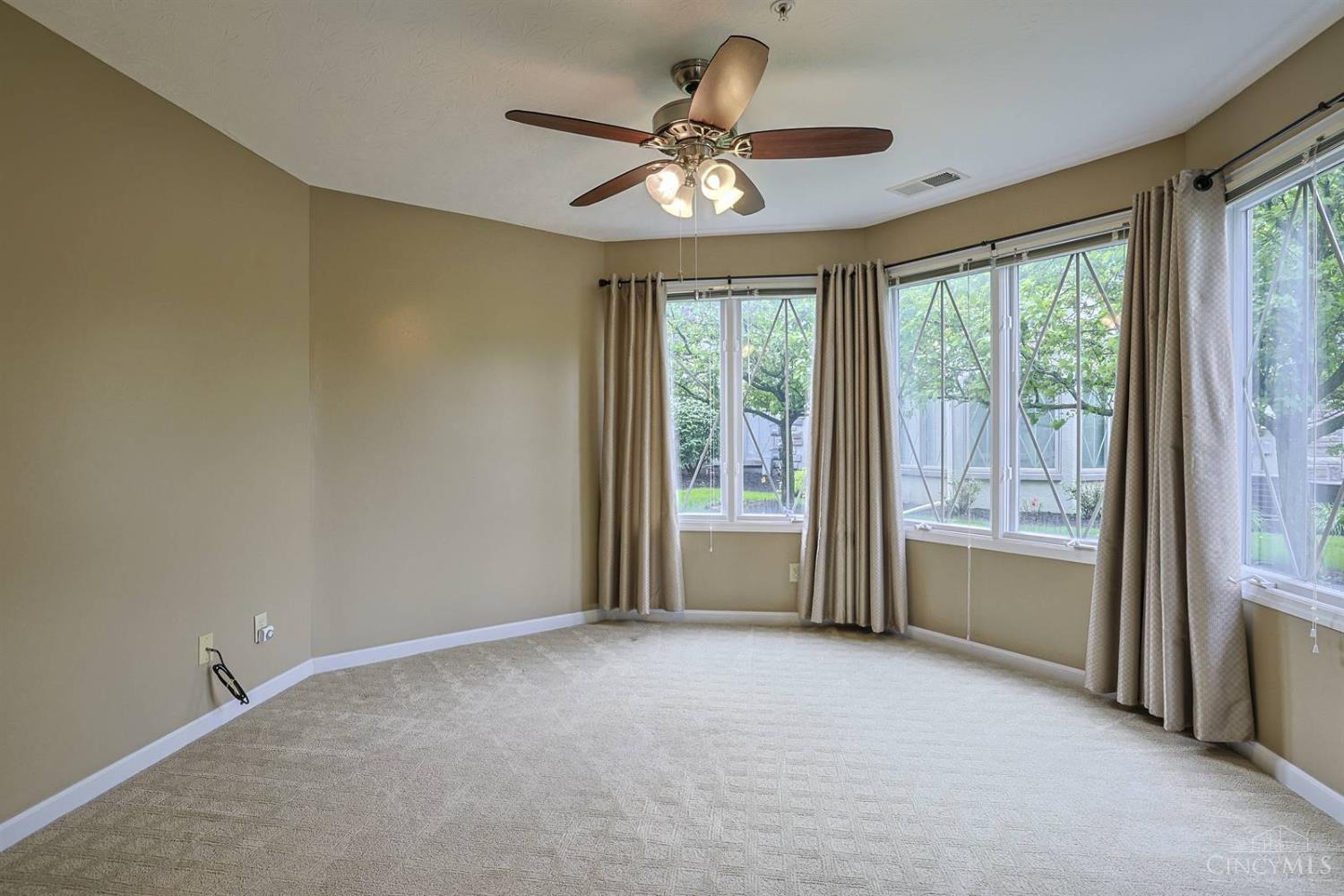 206 Edinburgh Lane Springdale, OH 45246 - Photo 8 of 25