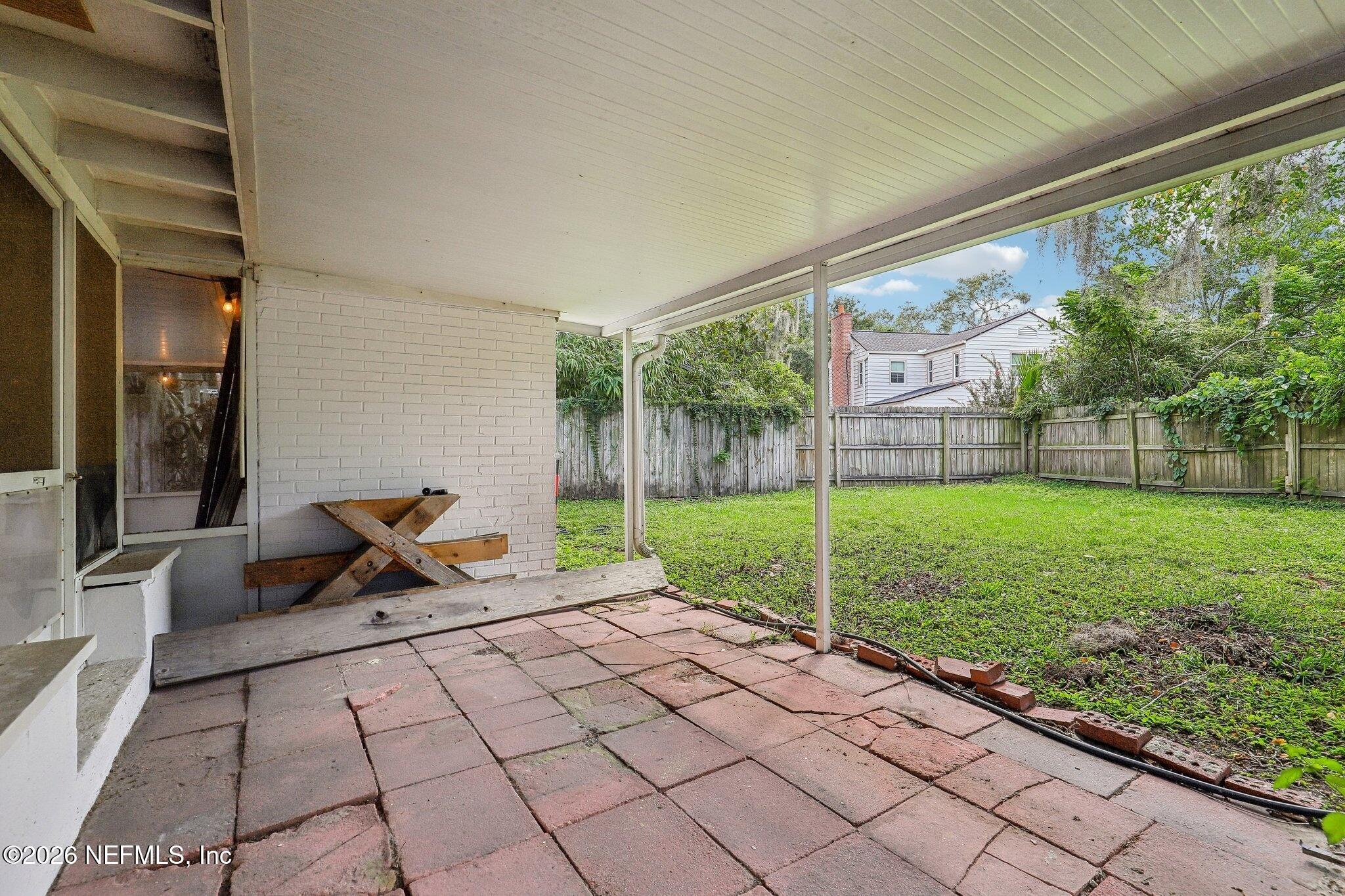 3010 Jolly Road Jacksonville, FL 32207 - Photo 20 of 24 item_33 (8)