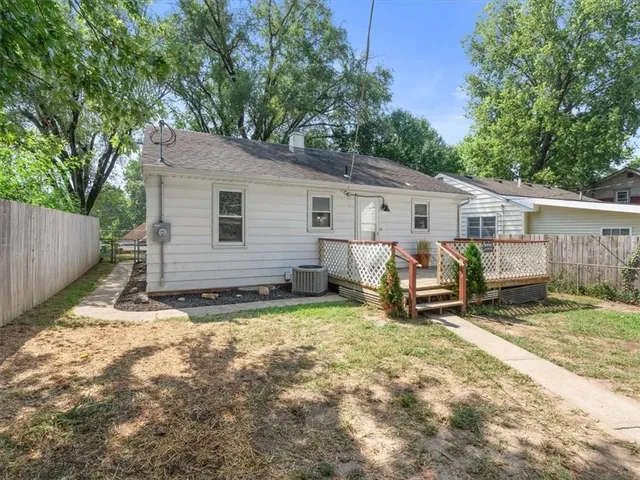 $112,067 | 1409 Pacific Street, St. Joseph, MO 64503