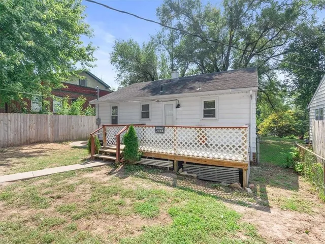 $112,067 | 1409 Pacific Street, St. Joseph, MO 64503