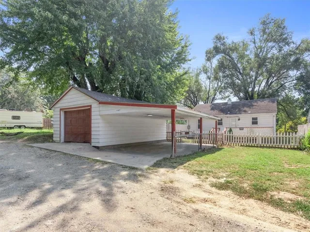 $112,067 | 1409 Pacific Street, St. Joseph, MO 64503