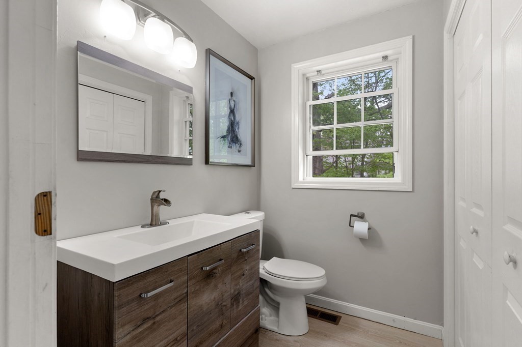 35 Naples Road Haverhill, MA 01832 - Photo 7 of 23 Gallery Image 7