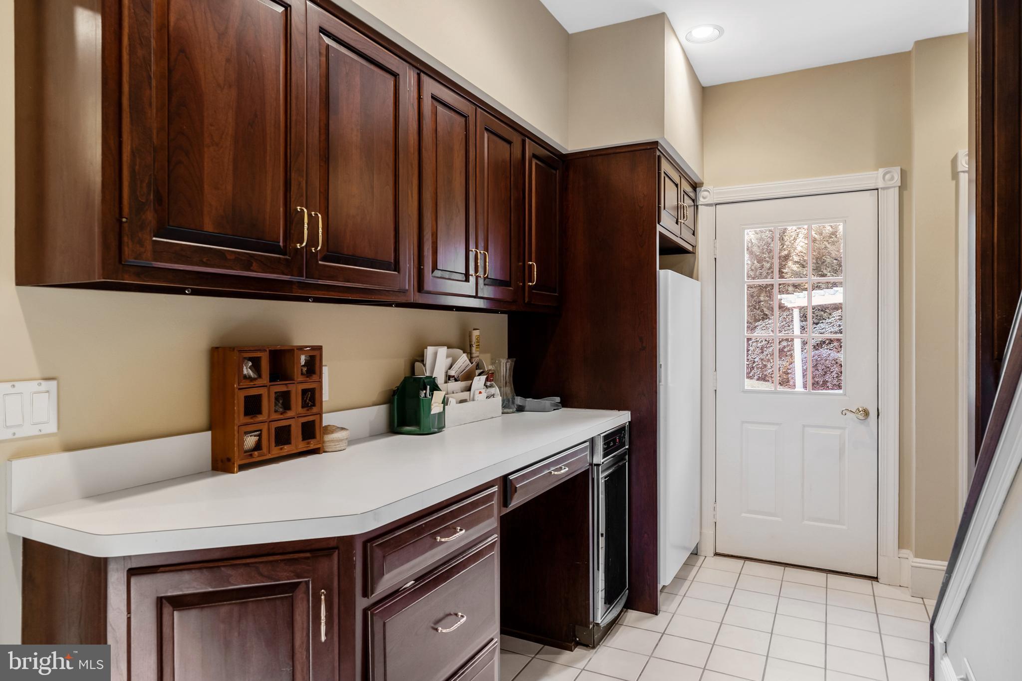 2 Leatherleaf Court Medford, NJ 08055 - Photo 22 of 51 Butler's Pantry