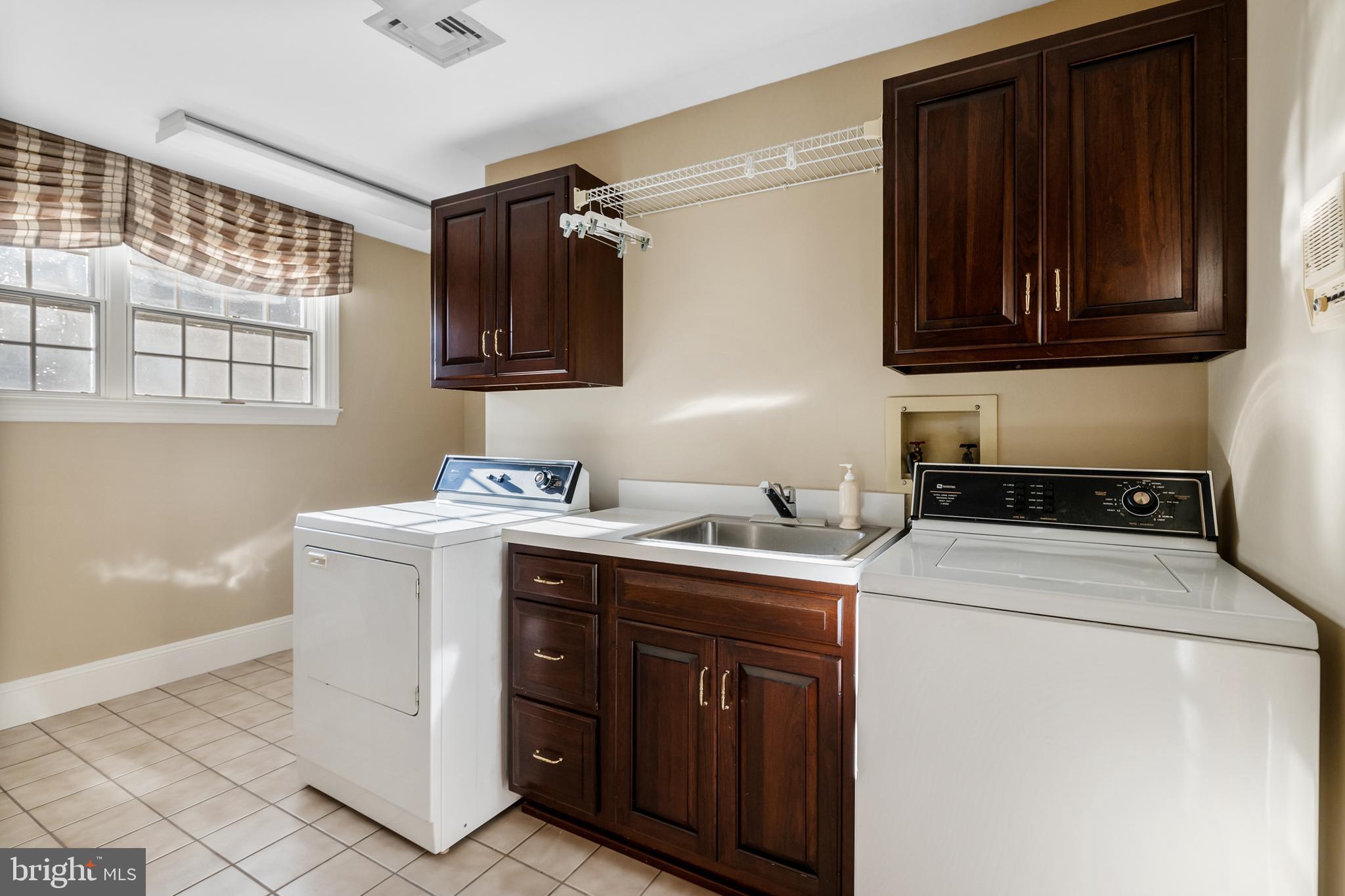 2 Leatherleaf Court Medford, NJ 08055 - Photo 29 of 51 Second Floor Laundry