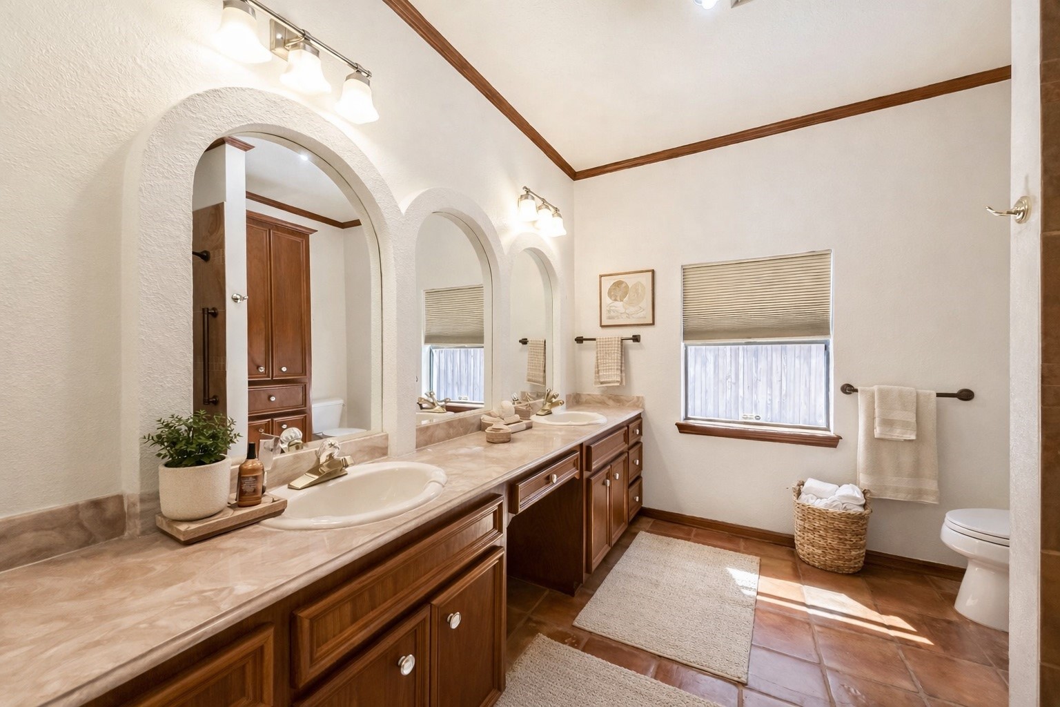 111 Bayridge Road La Porte, TX 77571 - Photo 22 of 50 Downstairs Bath
(Virtually Staged)