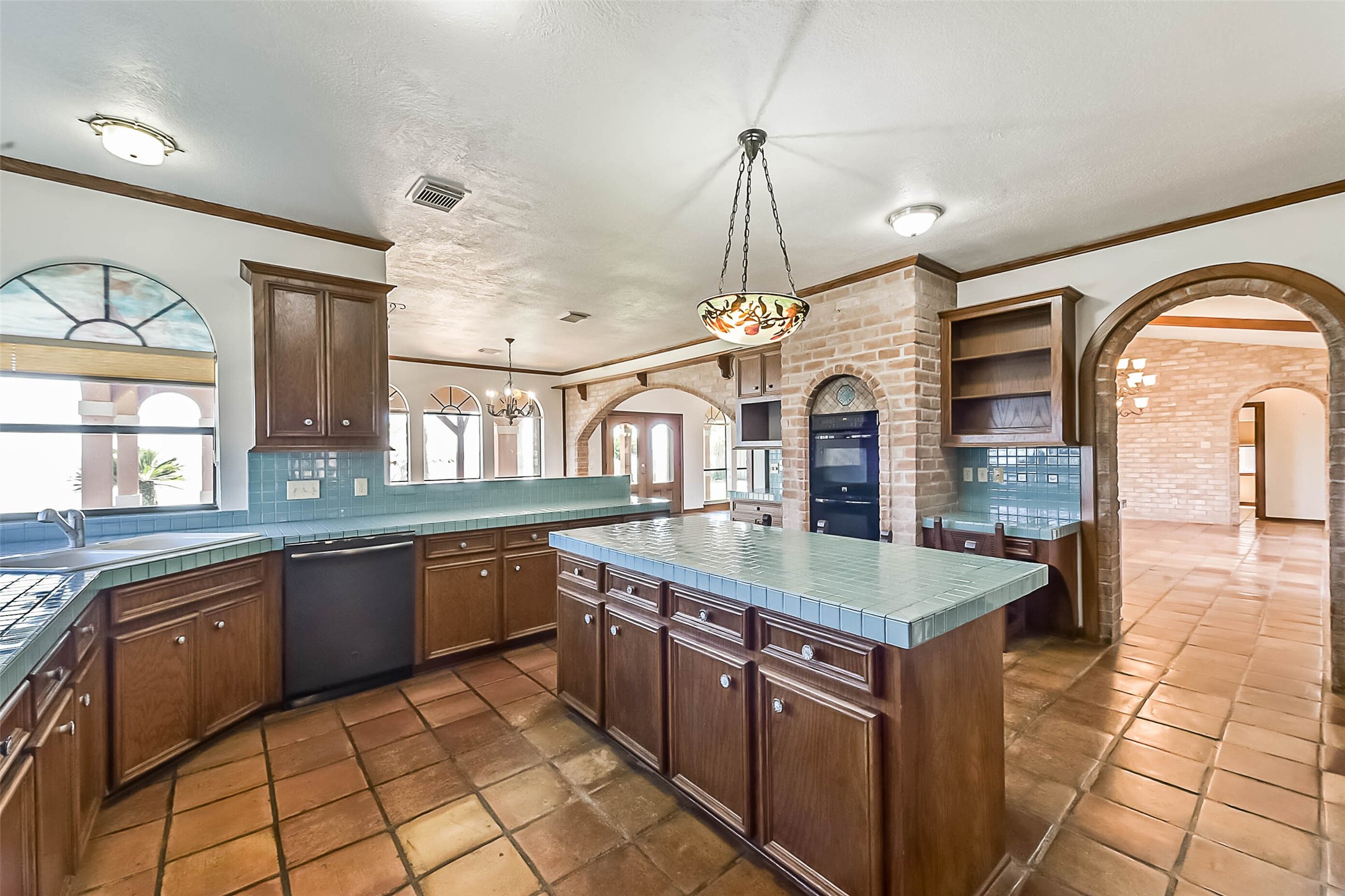 111 Bayridge Road La Porte, TX 77571 - Photo 9 of 50