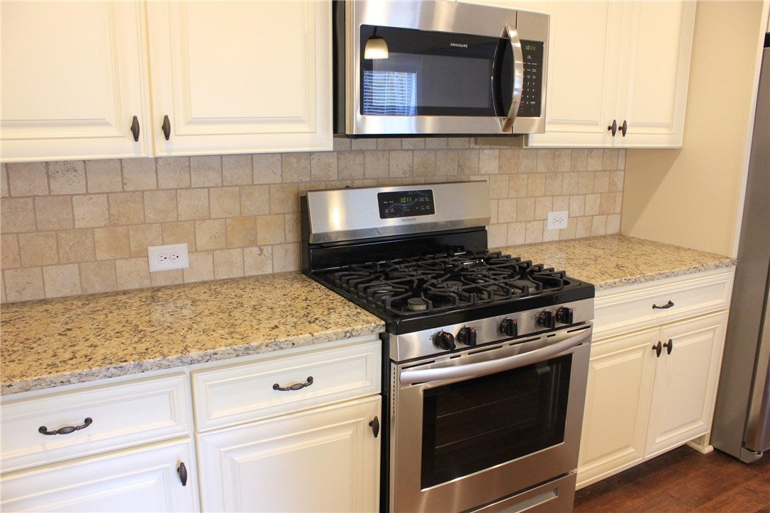 208 Blasted Rock Road Auburn, AL 36830 - Photo 11 of 32 Gallery Image 11