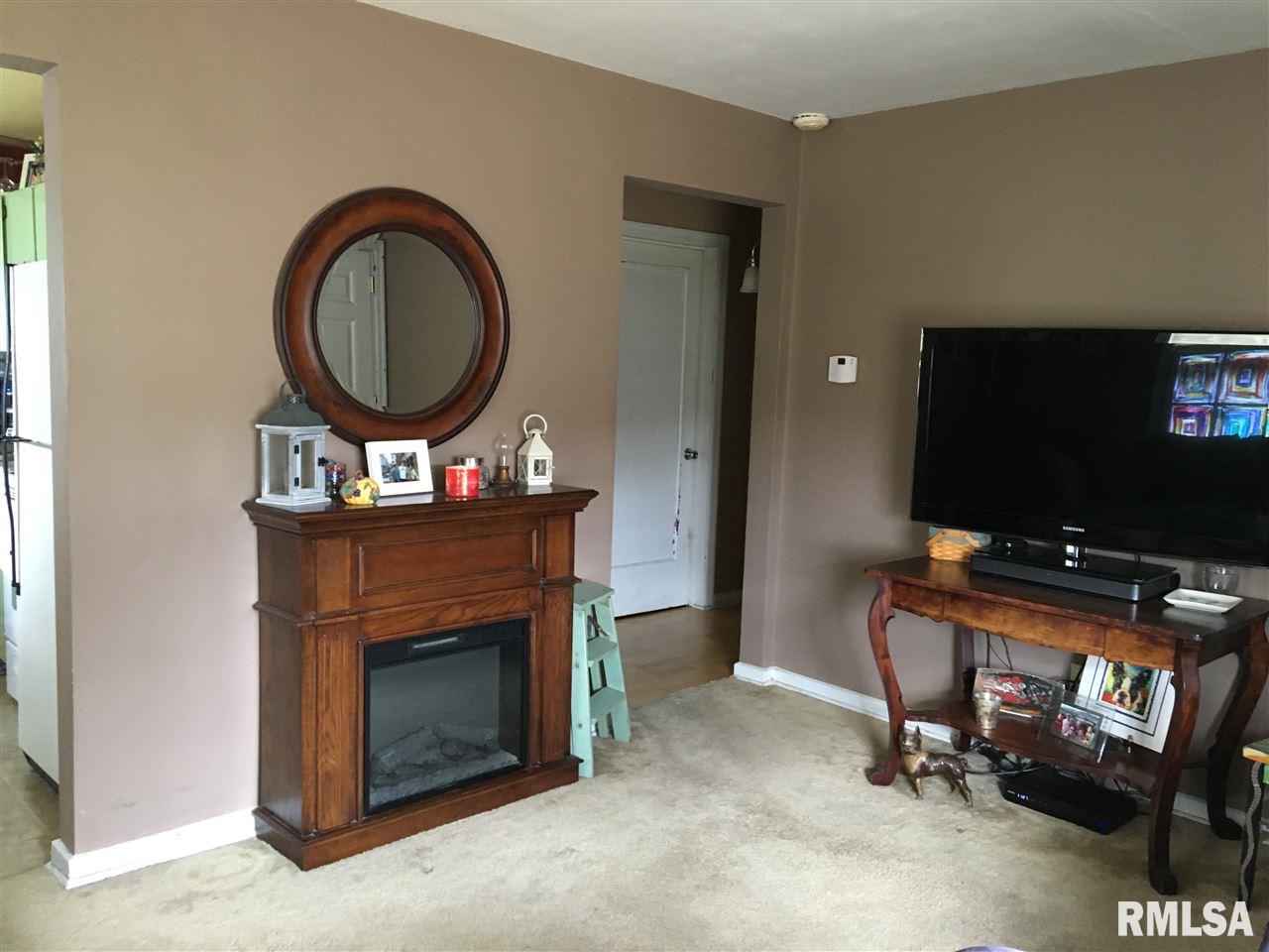 2361 South Spring Street Springfield, IL 62704 - Photo 8 of 20
