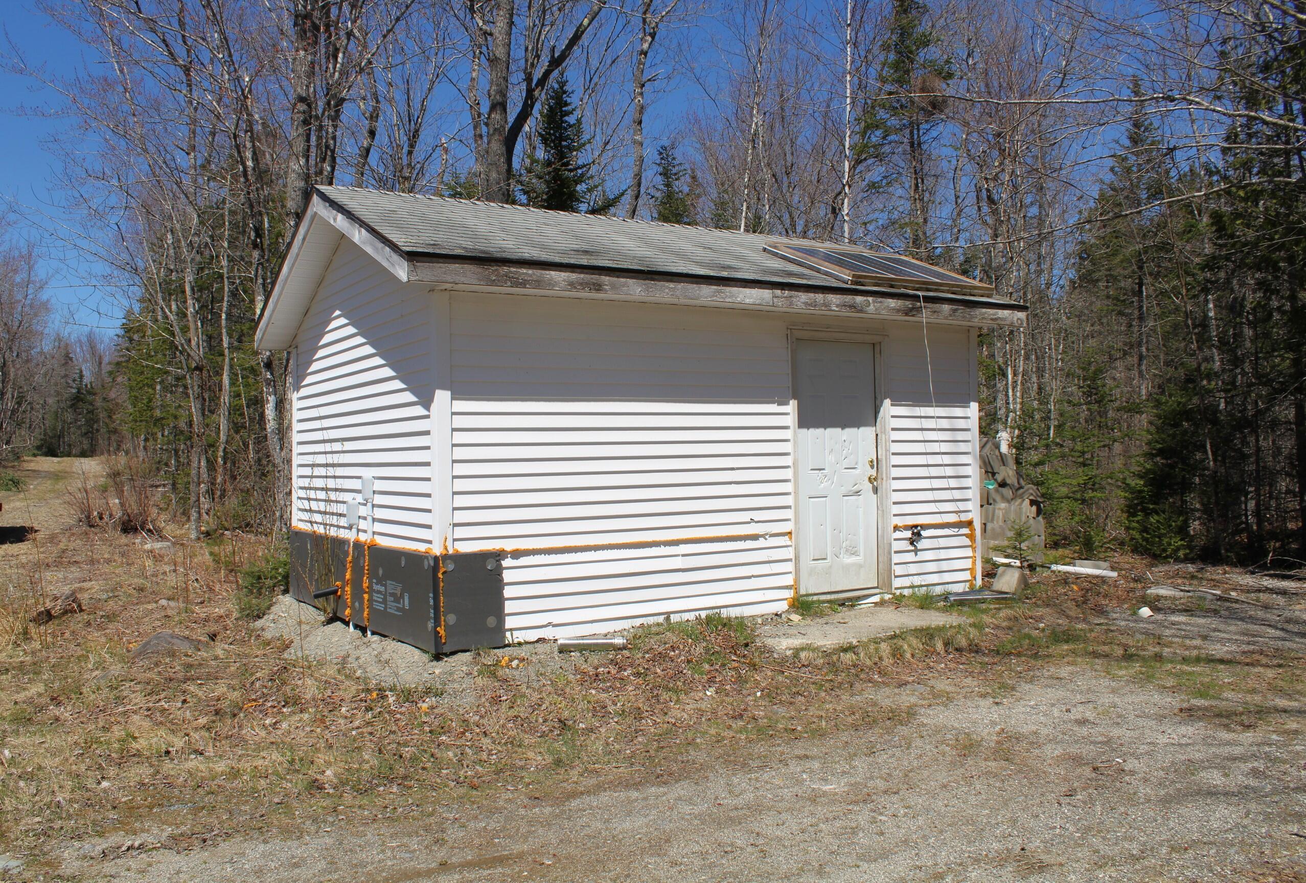 182 Franklin Road Hancock, ME 04640 - Photo 14 of 39 14. Pump House