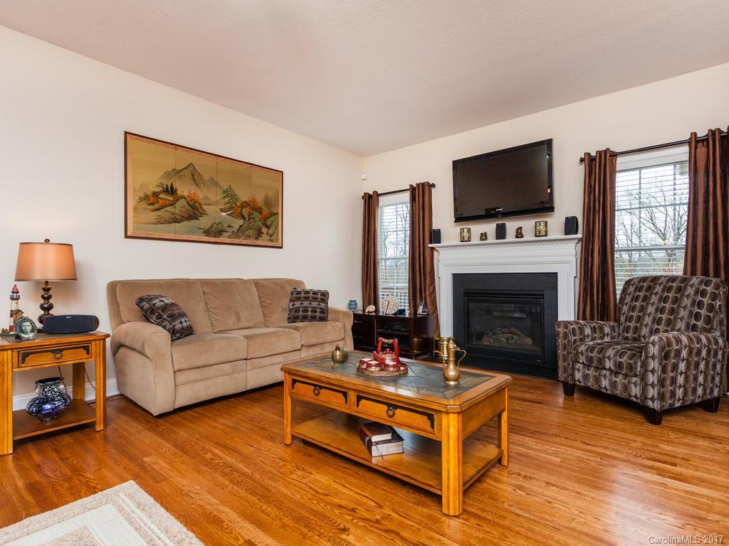 456 Rowland Rd. Swannanoa, NC 28778 - Photo 3 of 24 Gallery Image 3