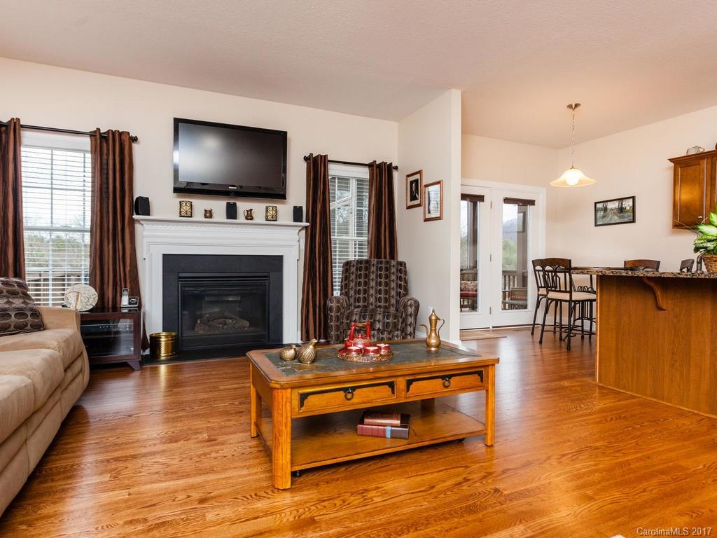 456 Rowland Rd. Swannanoa, NC 28778 - Photo 4 of 24 Gallery Image 4