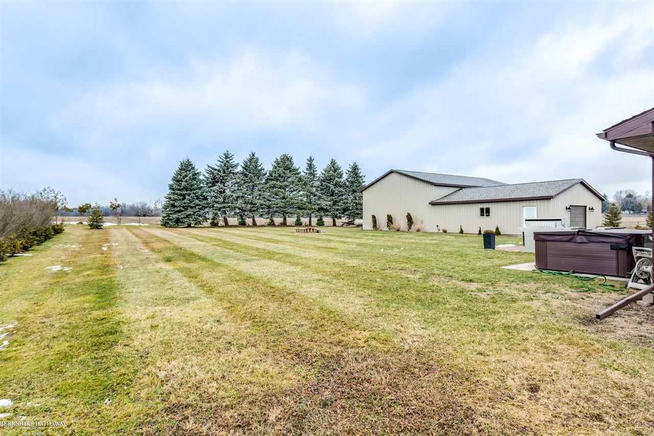 7675 Sayles Road Yale, MI 48097 - Photo 33 of 39 50002829-32.JPG