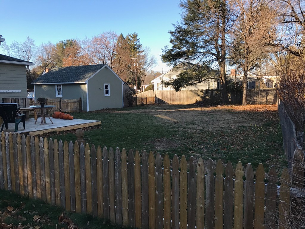 2040 Wilbraham Road Springfield, MA 01129 - Photo 4 of 27