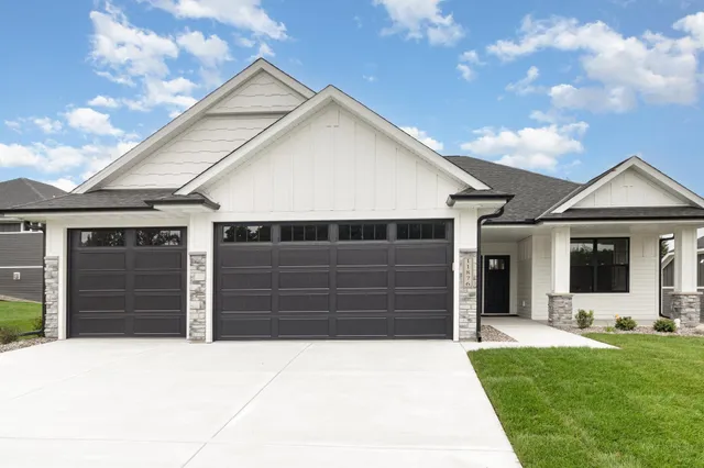 $657,945 | 11876 38th Place, St. Michael, MN 55376