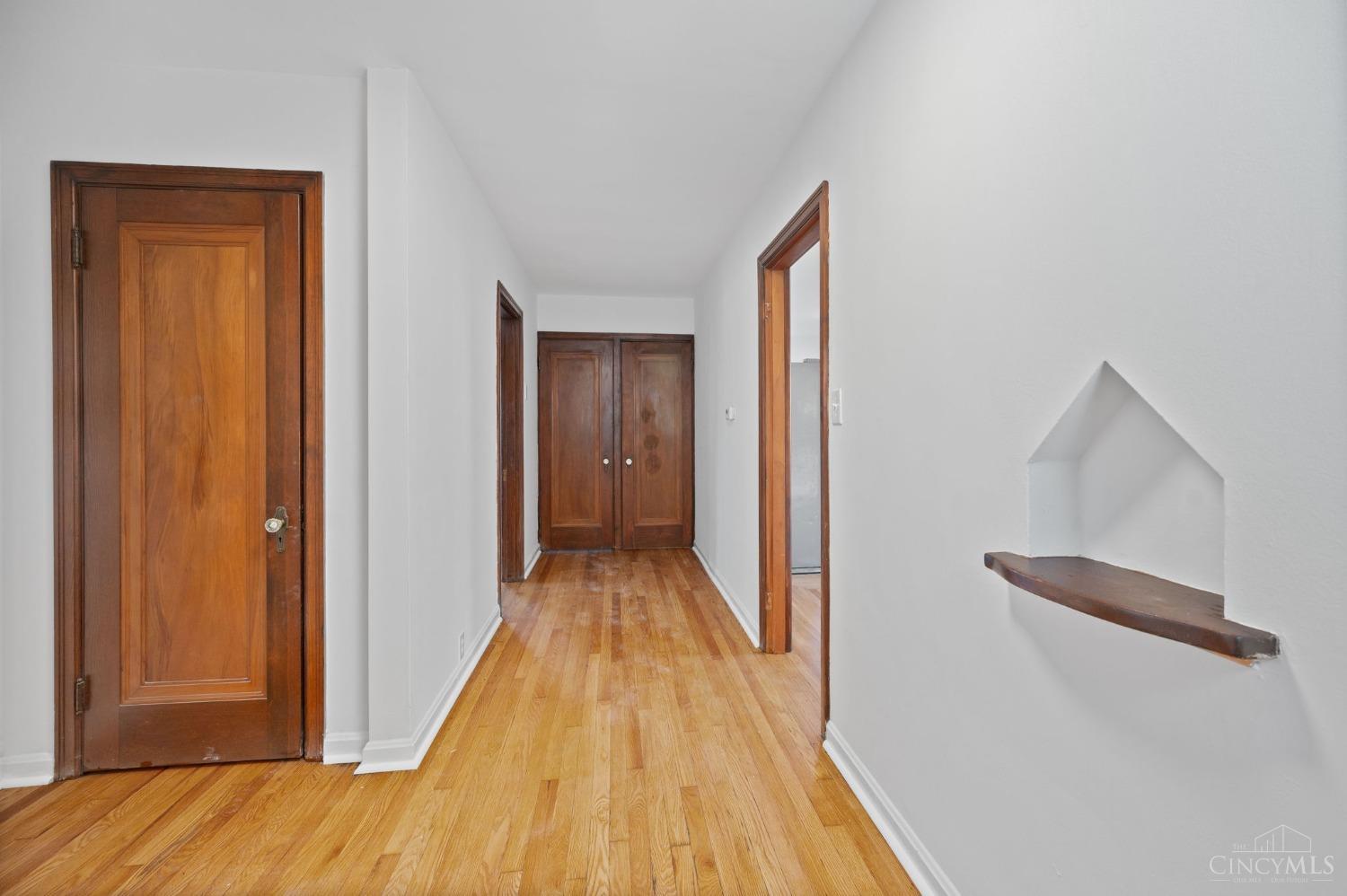 5525 Vogel Road Cincinnati, OH 45239 - Photo 18 of 46