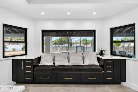 $2,575,000 | 10214 North 44th Street, Phoenix, AZ 85028
