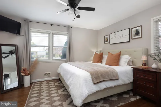 $599,000 | 824 Evergreen Court, North Brunswick, NJ 08902