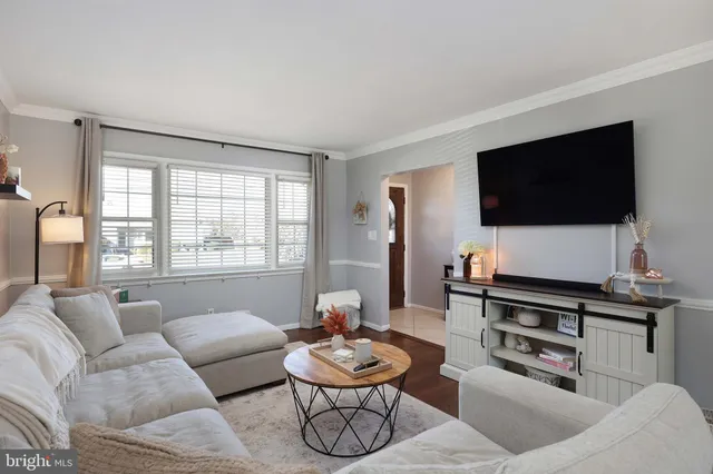 $599,000 | 824 Evergreen Court, North Brunswick, NJ 08902