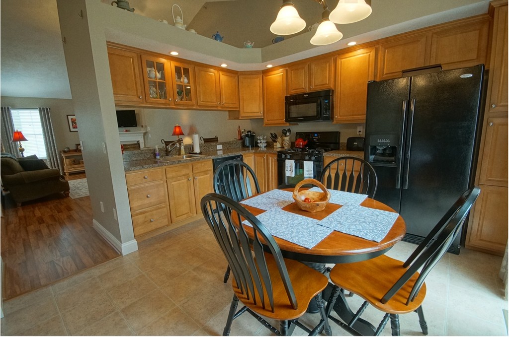 33 Hall Road, Unit 33 Fremont, NH 03044 - Photo 11 of 30