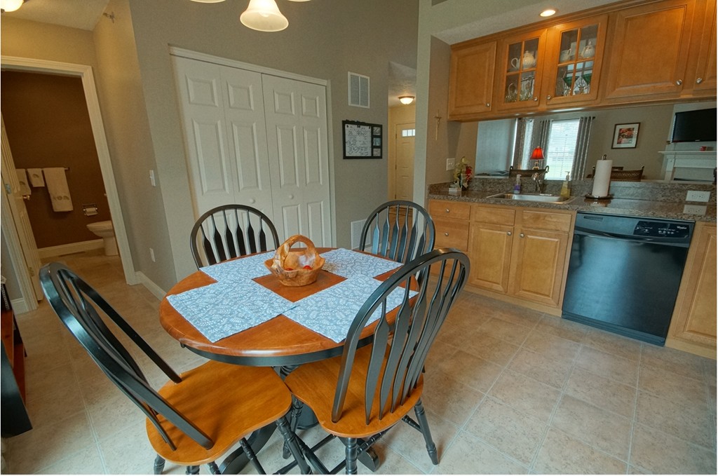 33 Hall Road, Unit 33 Fremont, NH 03044 - Photo 14 of 30