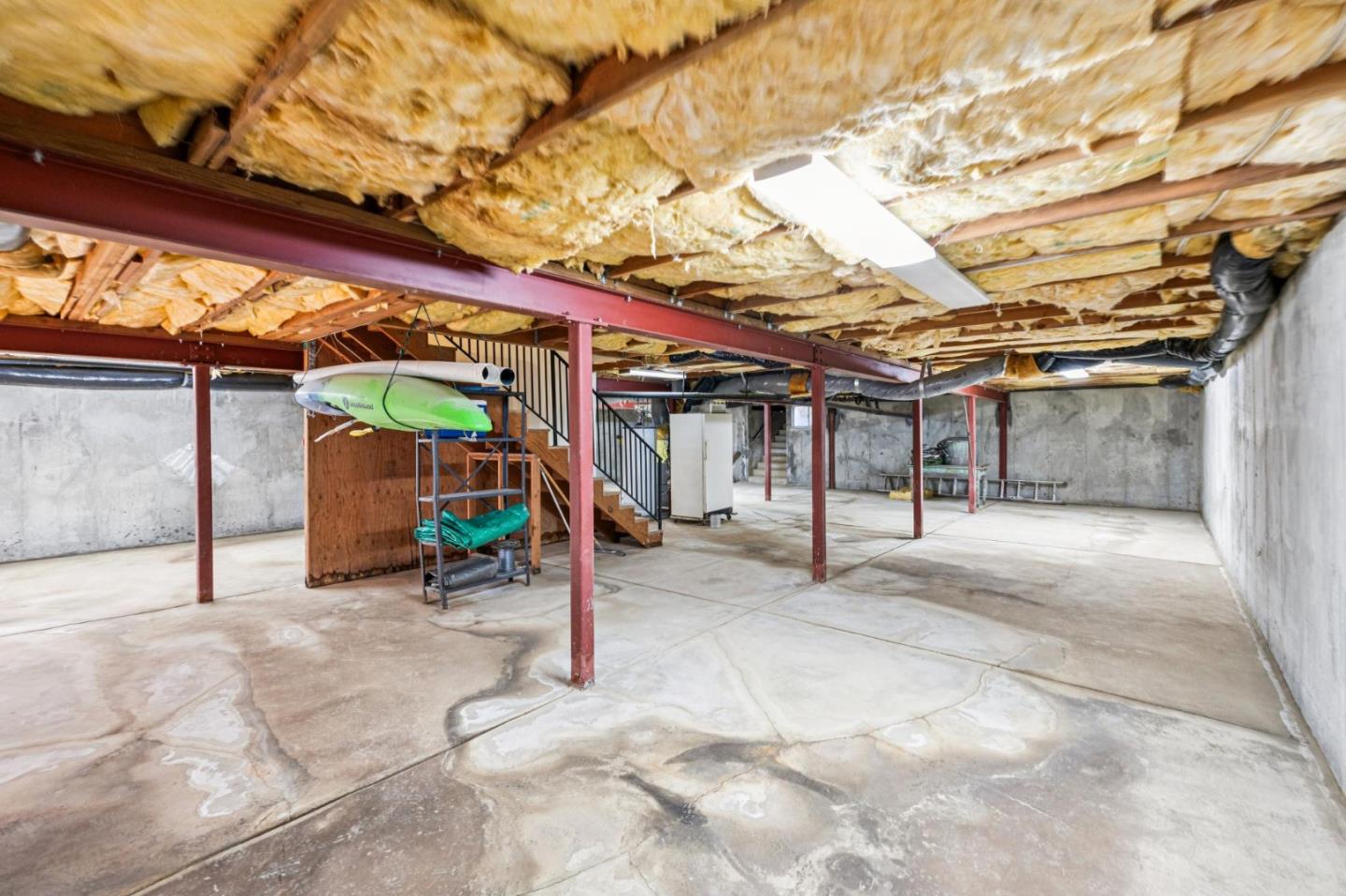 24595 Skyland Road Los Gatos, CA 95033 - Photo 51 of 68 a view of a garage