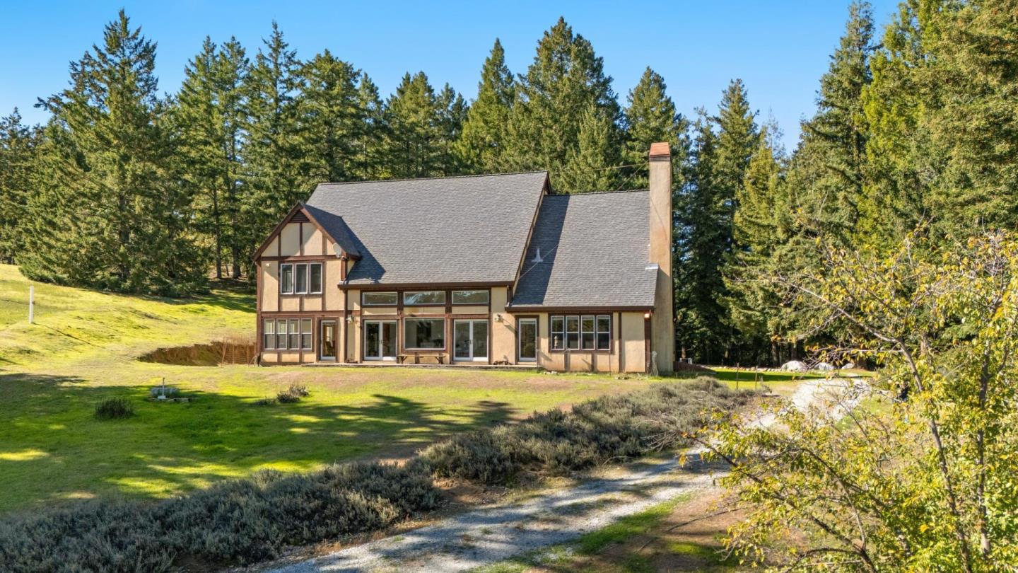 24595 Skyland Road Los Gatos, CA 95033 - Photo 7 of 68