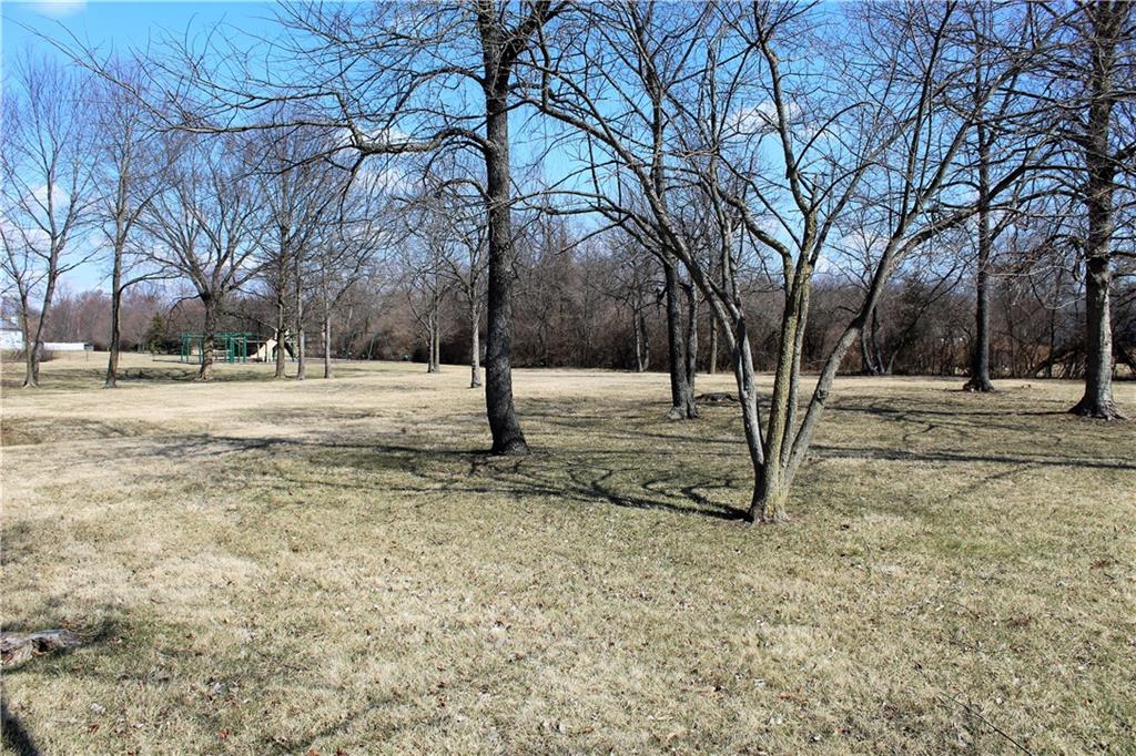 5223 Alameda Road Indianapolis, IN 46228 - Photo 21 of 22 Gallery Image 21